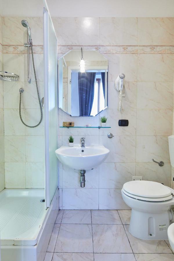 Leone X Guest House Флоренція Екстер'єр фото
